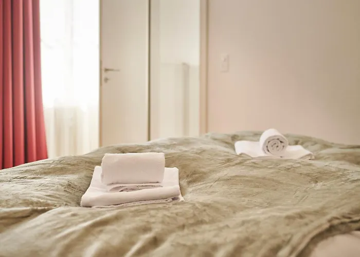 4, Modern Bern, Big Privat Terrace *