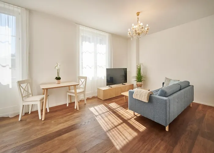 4, Modern Bern, Big Privat Terrace Берн